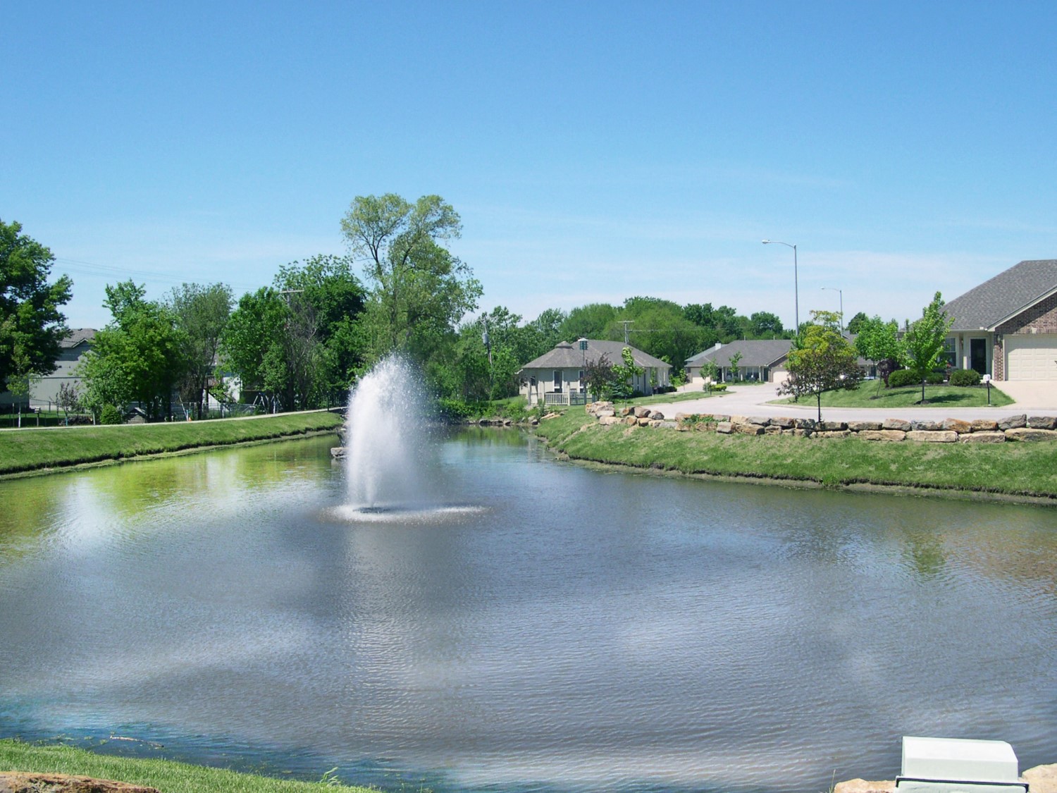 Pebblebrooke Villas Apartments in Basehor, KS